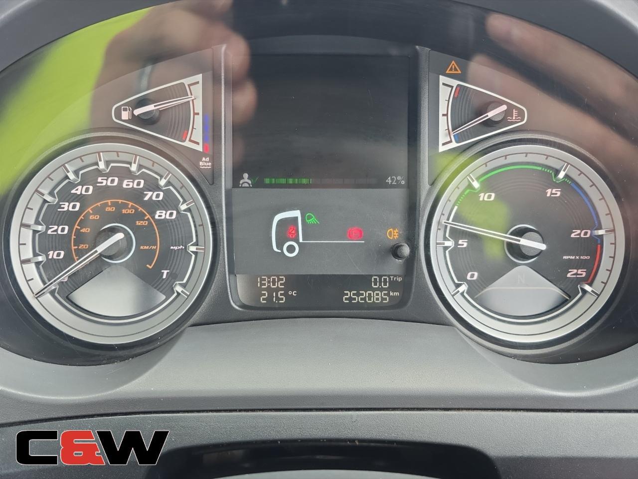 Vehicle image 30